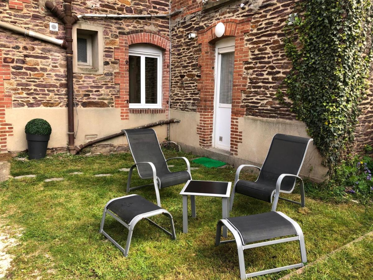 Le Rosegarden Studio Au Pied De La Gare De رينز المظهر الخارجي الصورة